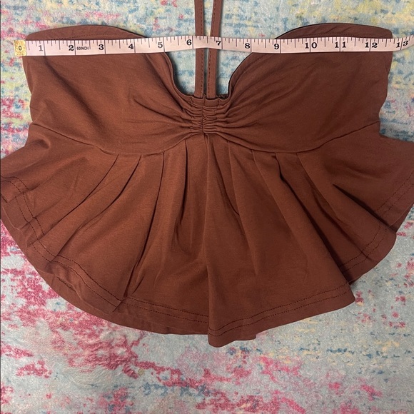 SHEIN Brown Halter Peplum Crop Top - Picture 3 of 6